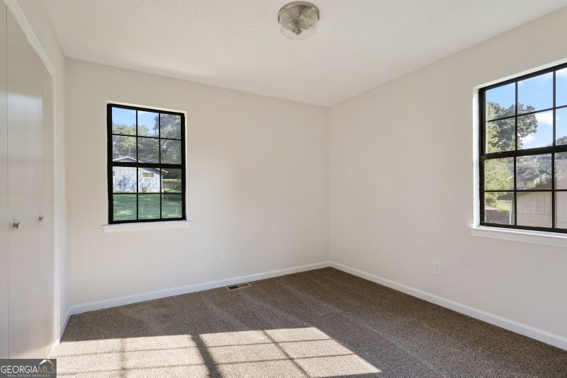 Photo 17 of 4068 Hunt Way