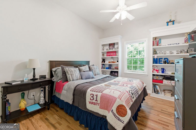 Photo 9 of 2372 Habersham Drive SW