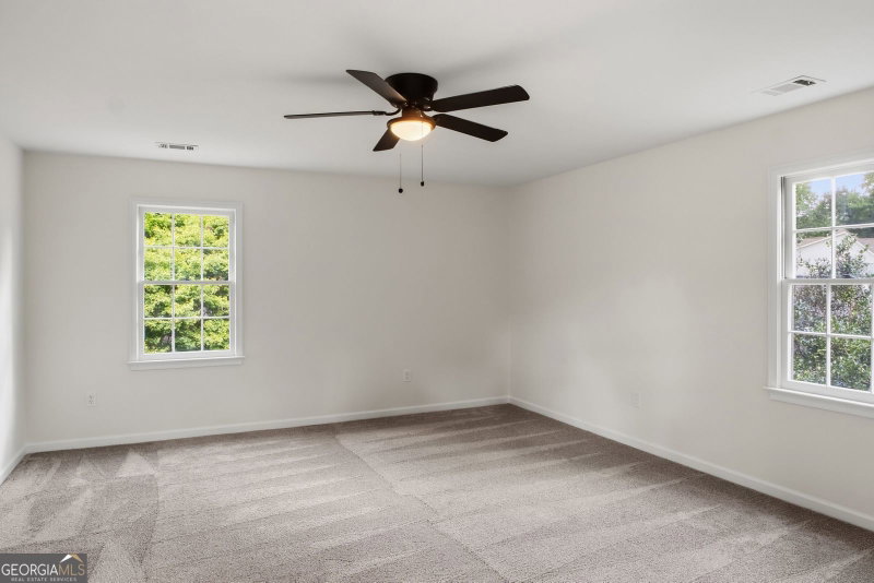 Photo 31 of 180 Shyrewood Drive