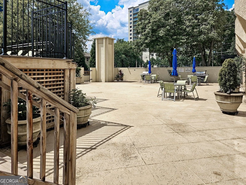 Photo 22 of 2479 Peachtree Road NE #611