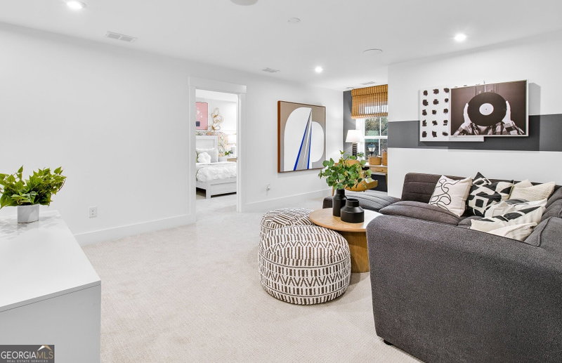 Photo 16 of 4750 Sunburst Street