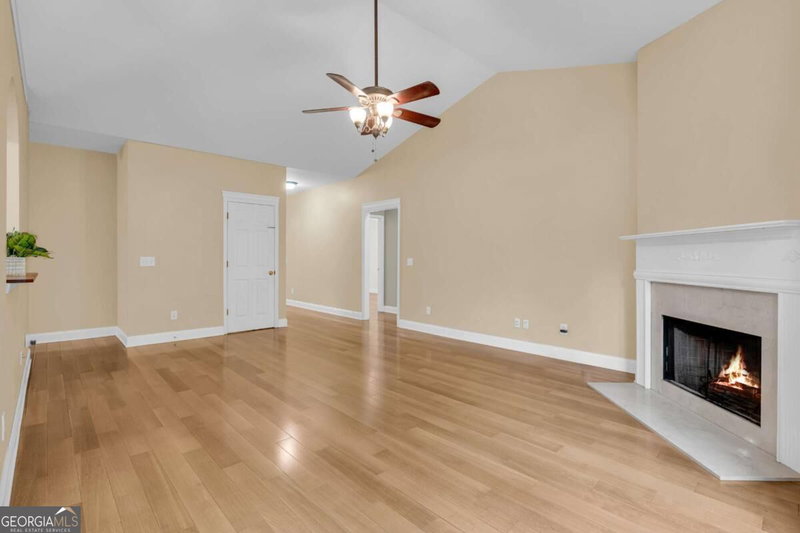 Photo 10 of 1256 Overland Park Drive