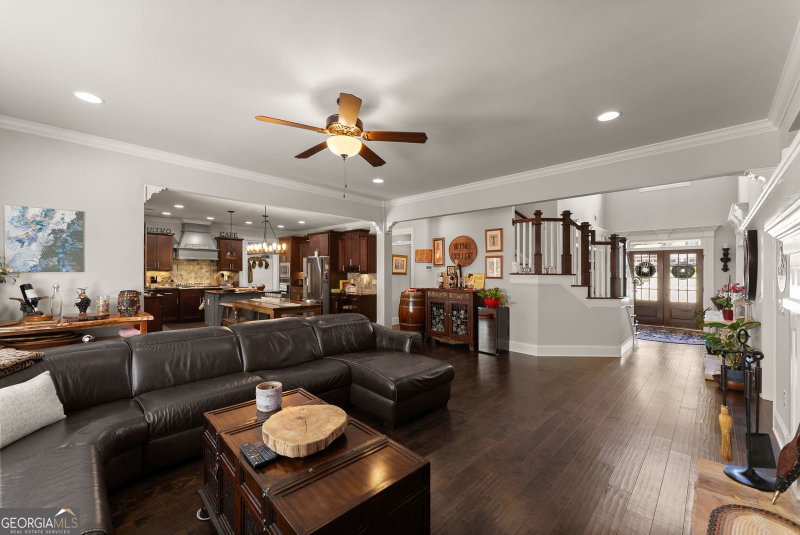 Photo 6 of 3362 Highland Park Way