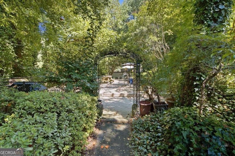 Photo 24 of 430 Lindbergh Drive NE #A6