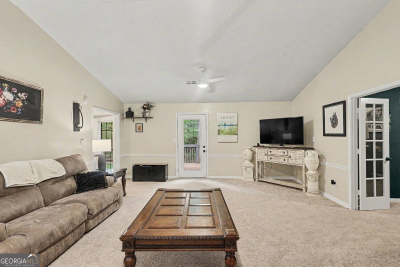 Photo 8 of 130 Ashley Oaks Drive