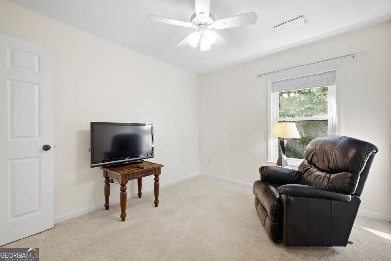 Photo 36 of 202 Kenninghall Lane SE #30
