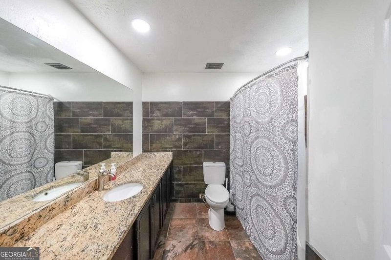 Photo 19 of 400 Winding River Drive #E
