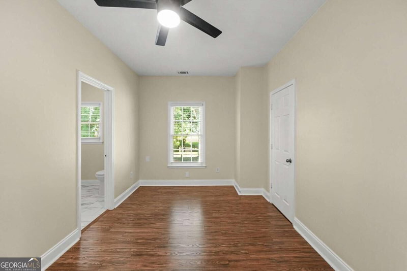 Photo 38 of 731 Formwalt Street SW