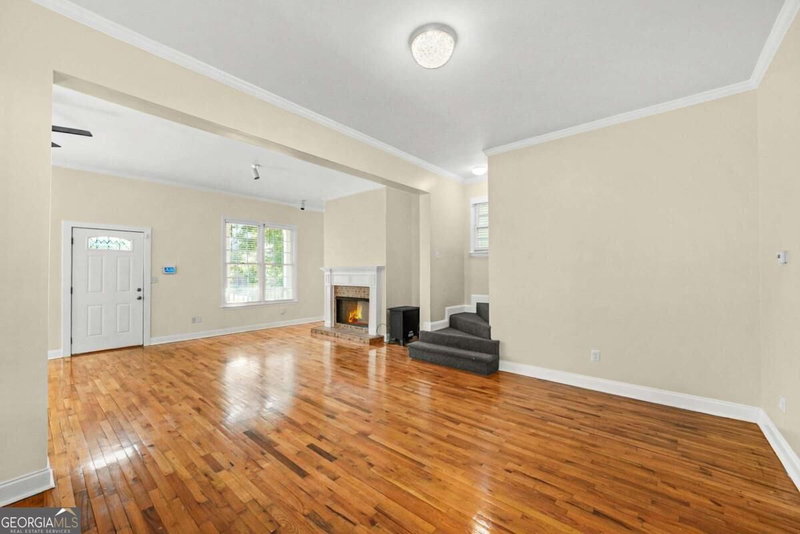 Photo 16 of 731 Formwalt Street SW