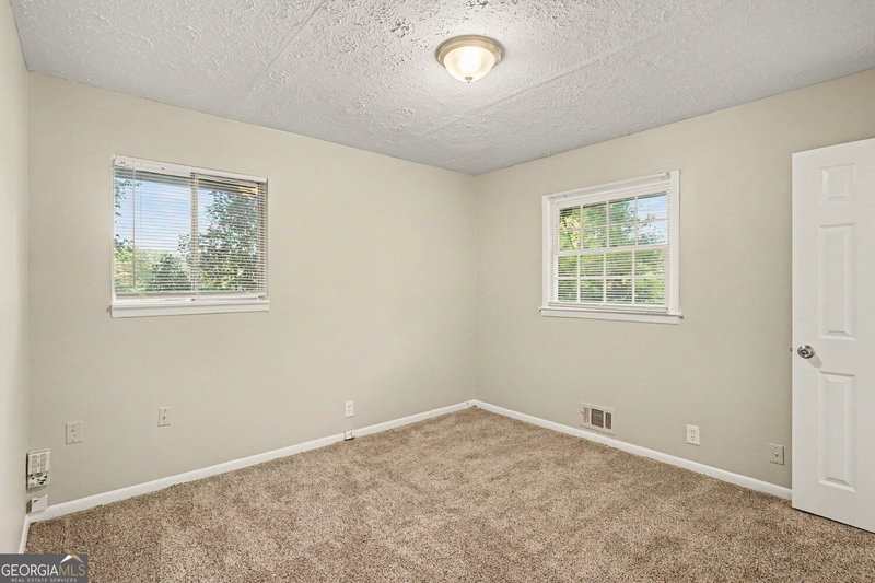 Photo 10 of 4077 Rockey Valley Drive