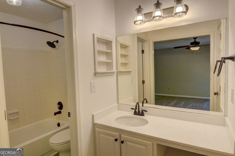 Photo 17 of 904 Peachtree Forest Terrace