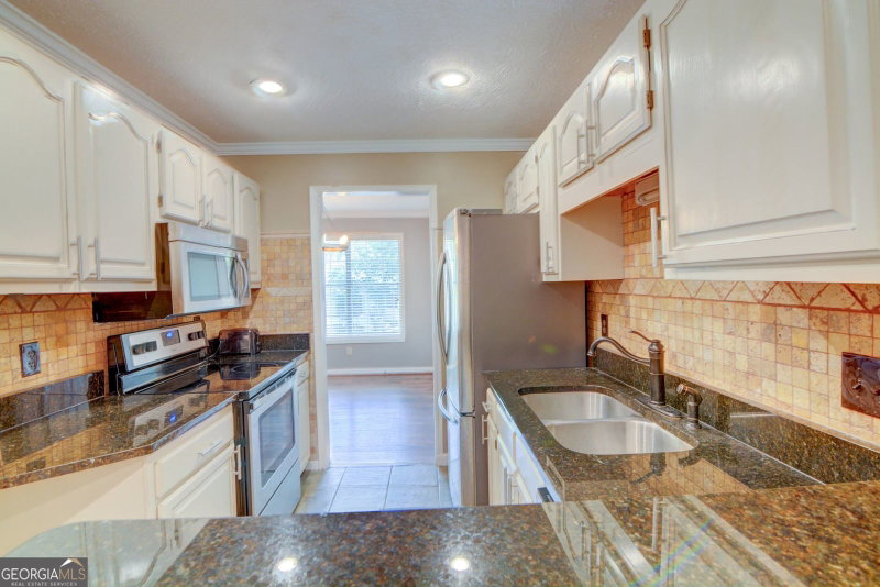 Photo 10 of 904 Peachtree Forest Terrace