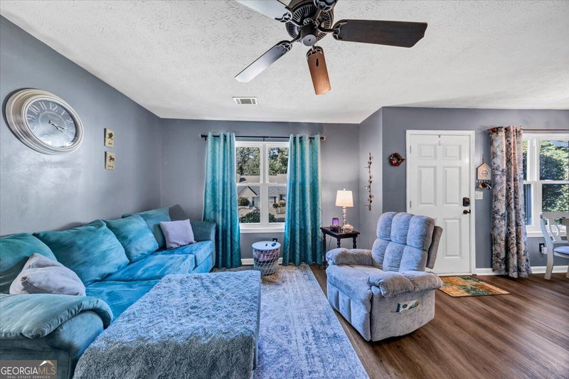 Photo 10 of 137 Gentle Breeze Court