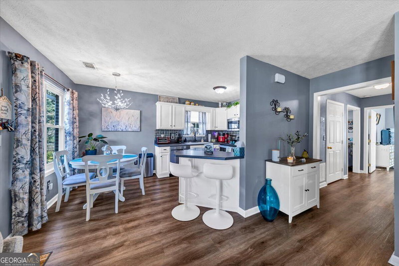 Photo 13 of 137 Gentle Breeze Court