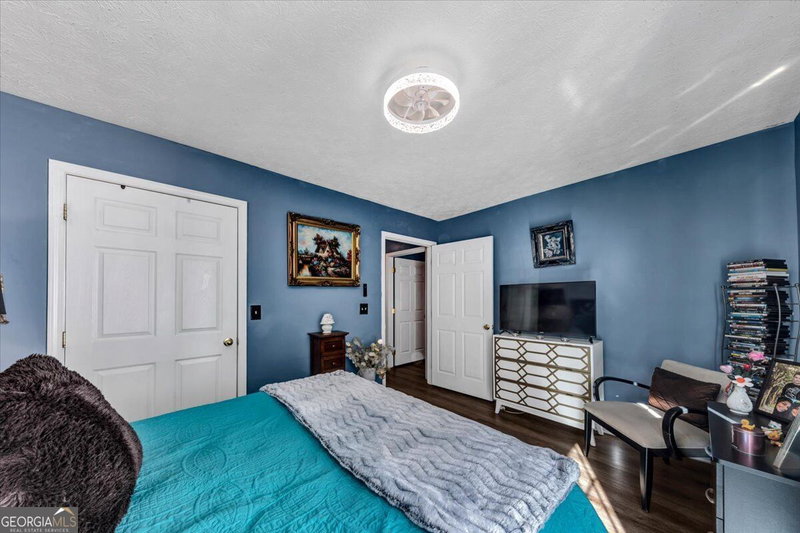 Photo 32 of 137 Gentle Breeze Court