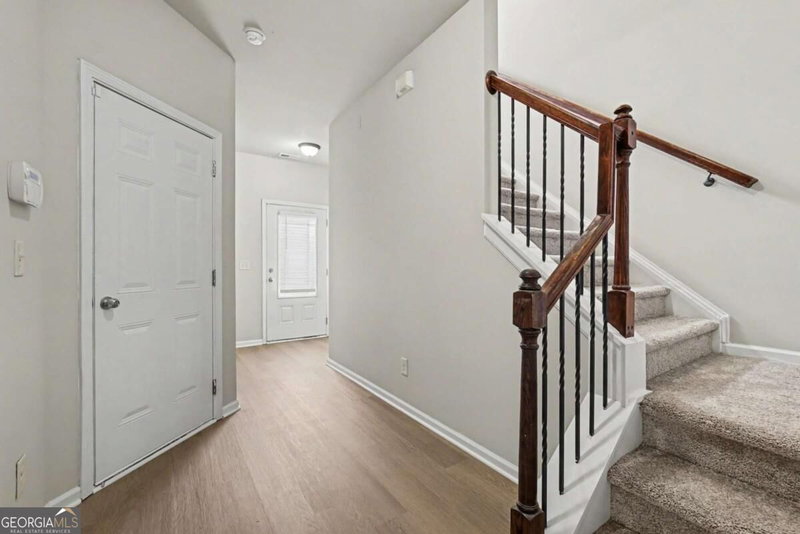 Photo 7 of 705 Barberry Drive