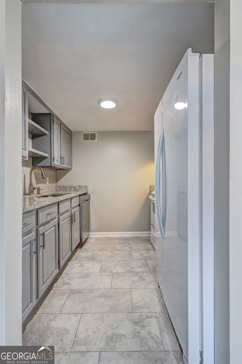 Photo 15 of 738 Dunaire Way