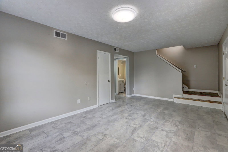 Photo 9 of 738 Dunaire Way