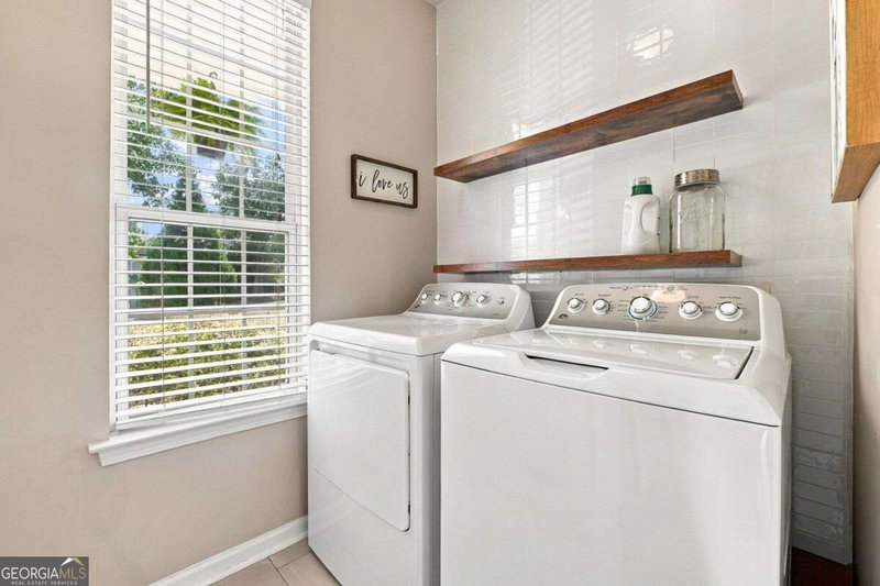 Photo 19 of 1274 Dalesford Drive