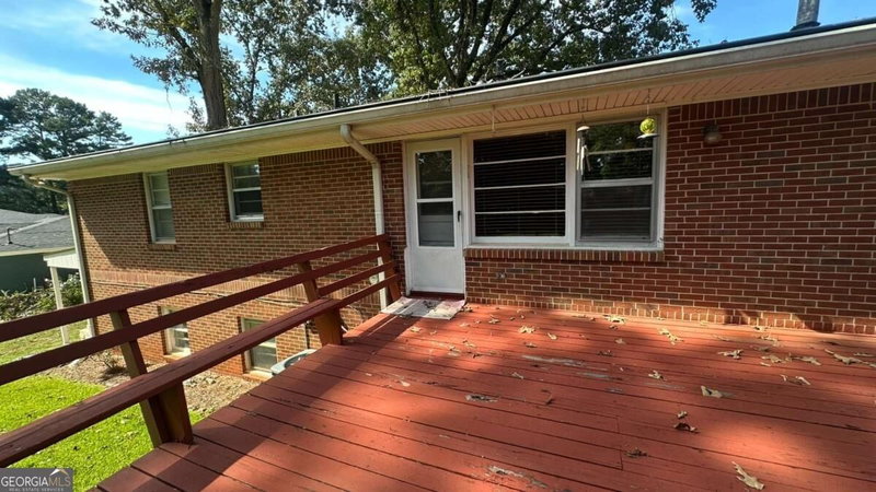 Photo 10 of 5574 Laurel Lane NW
