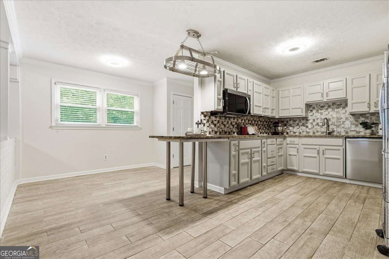 Photo 5 of 3772 Ardsley Court