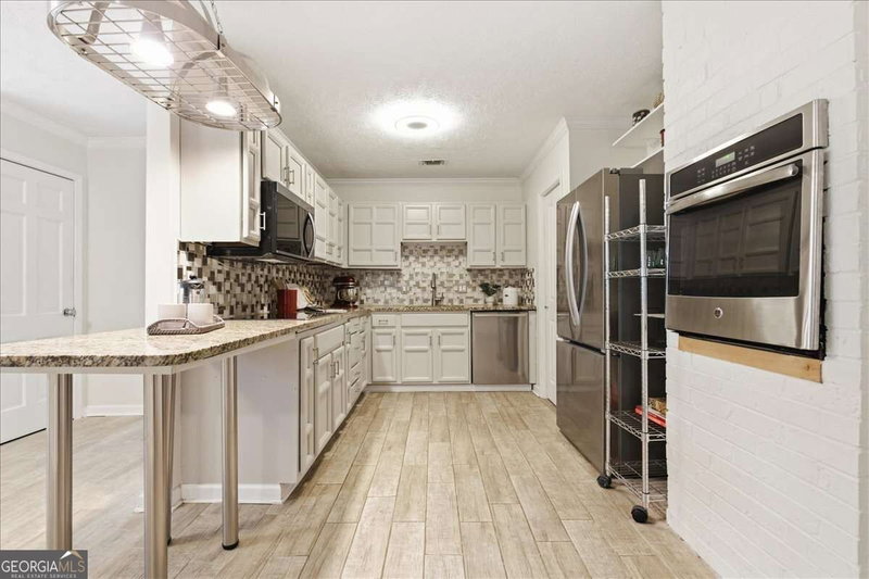 Photo 6 of 3772 Ardsley Court