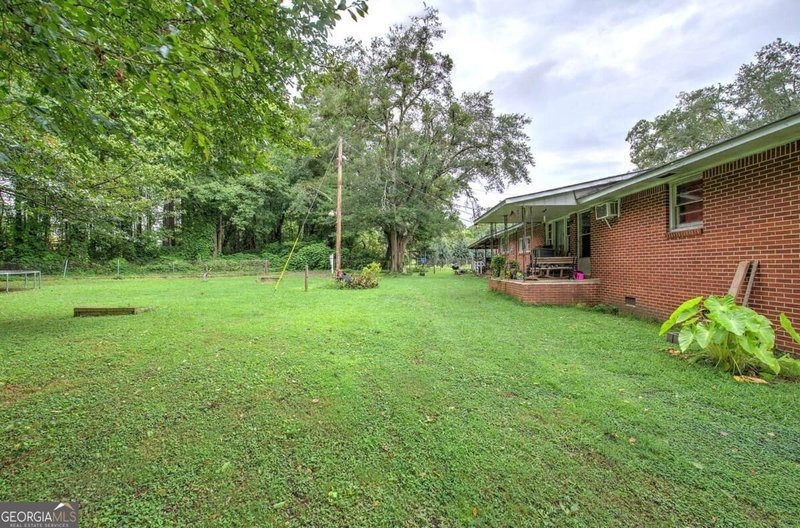 Photo 3 of 12 Fowler Drive SE