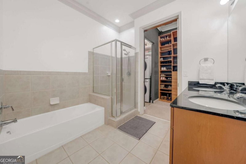 Photo 13 of 711 Cosmopolitan Drive NE #150