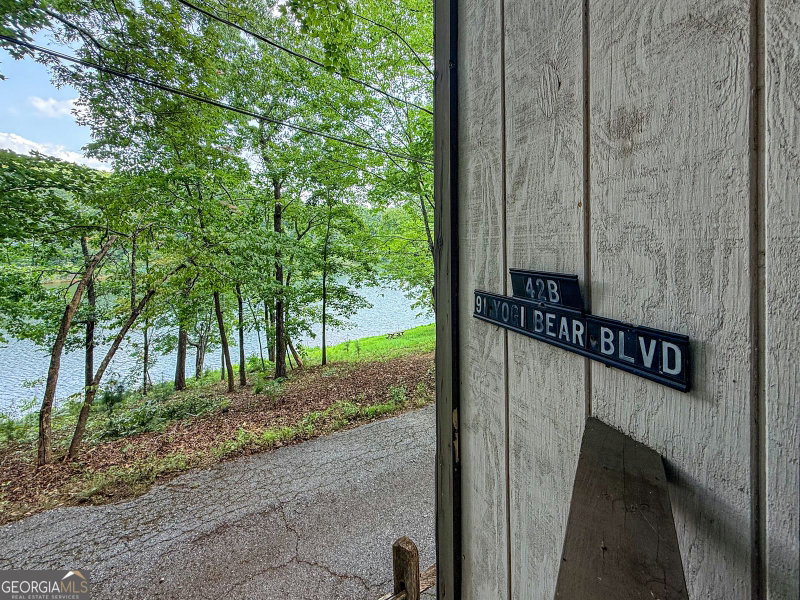 Photo 24 of 91 Yogi Bear Boulevard