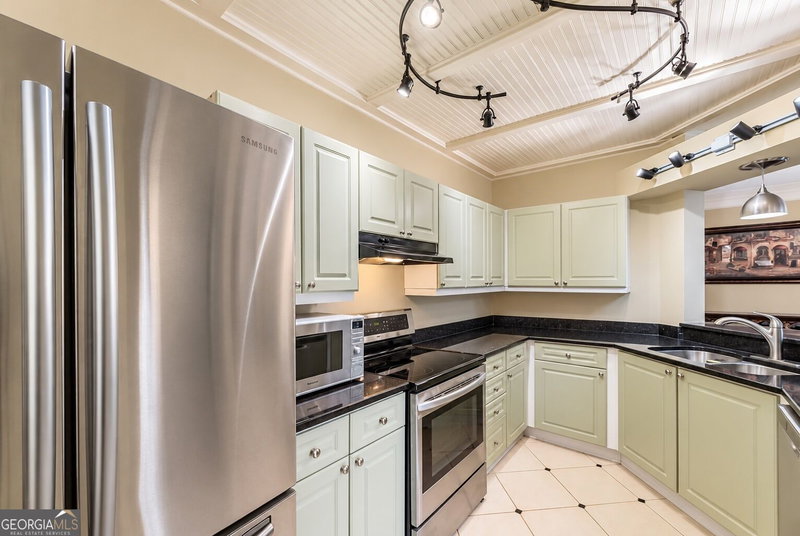 Photo 7 of 3334 Peachtree Road NE #313