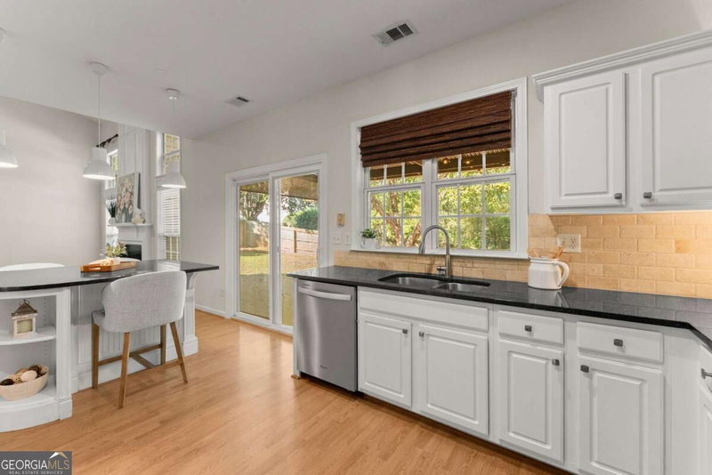 Photo 25 of 220 Wytheford Court