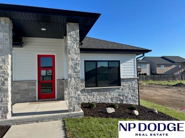2748 South Creek Road, Lincoln, NE 68516 — exterior view