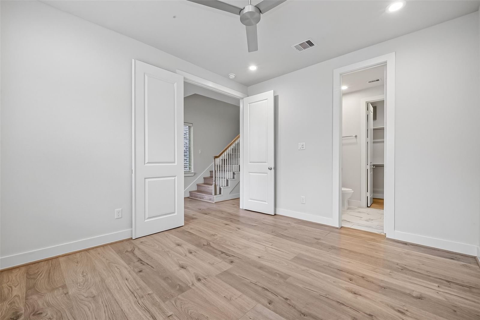 5209 Allen Street #L — photo 9