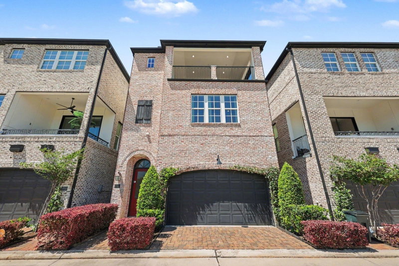 2713 Kinsley Oaks Drive