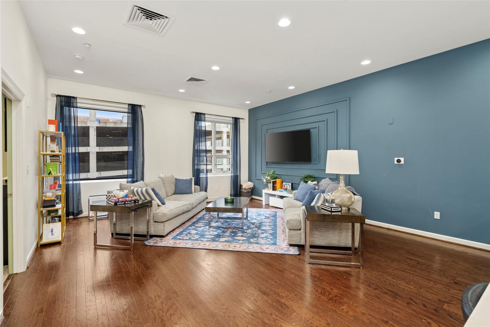 914 Main Street #1008 — photo 7