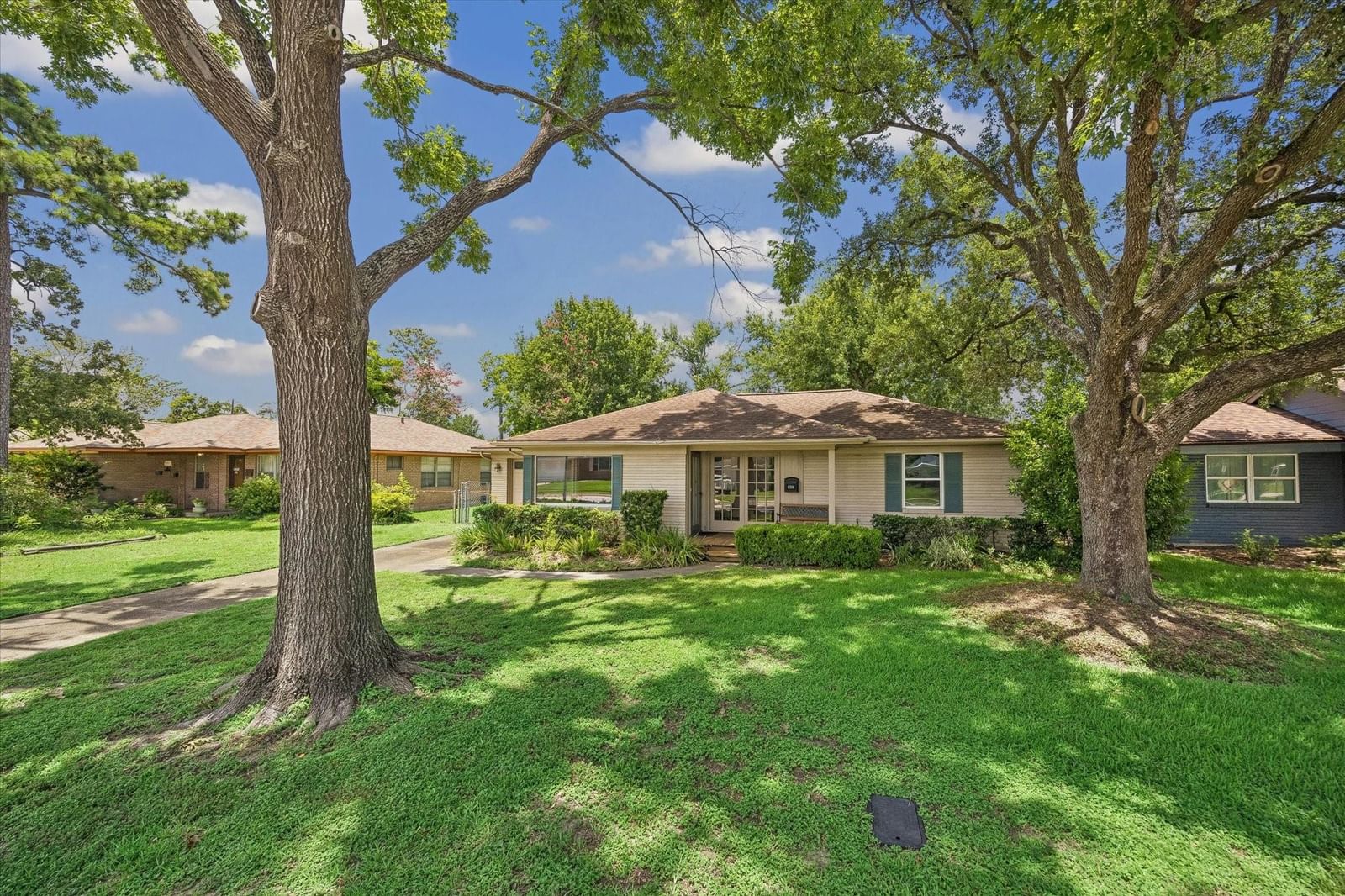 6306 Woodbrook Lane — photo 1