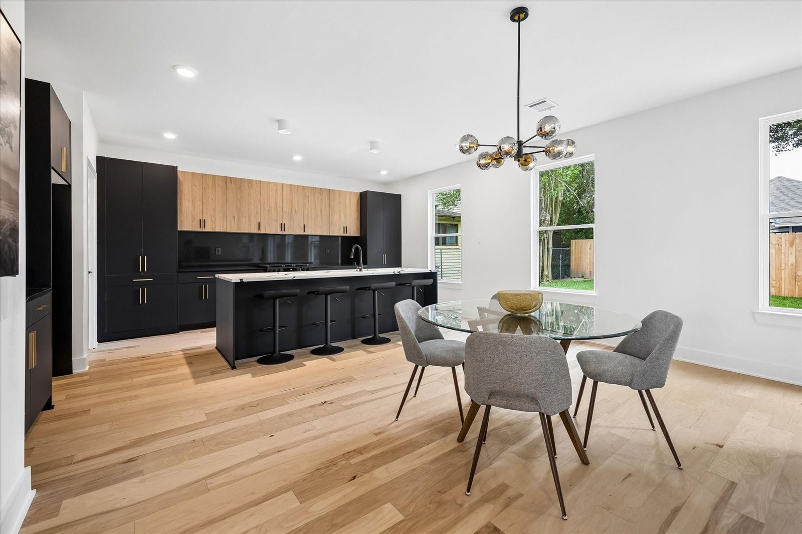 125 Sidney Street — photo 9