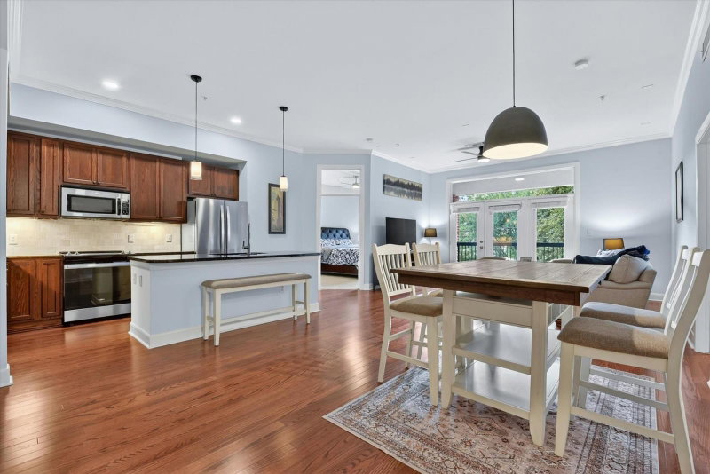 300 St Joseph Parkway #116