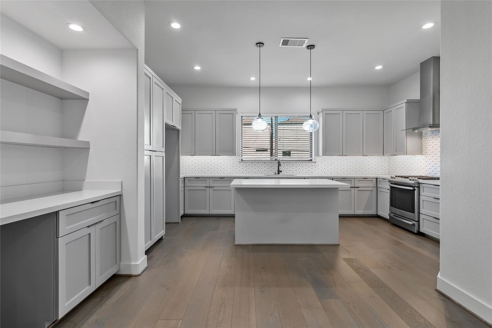 4231 Allen Street — photo 3