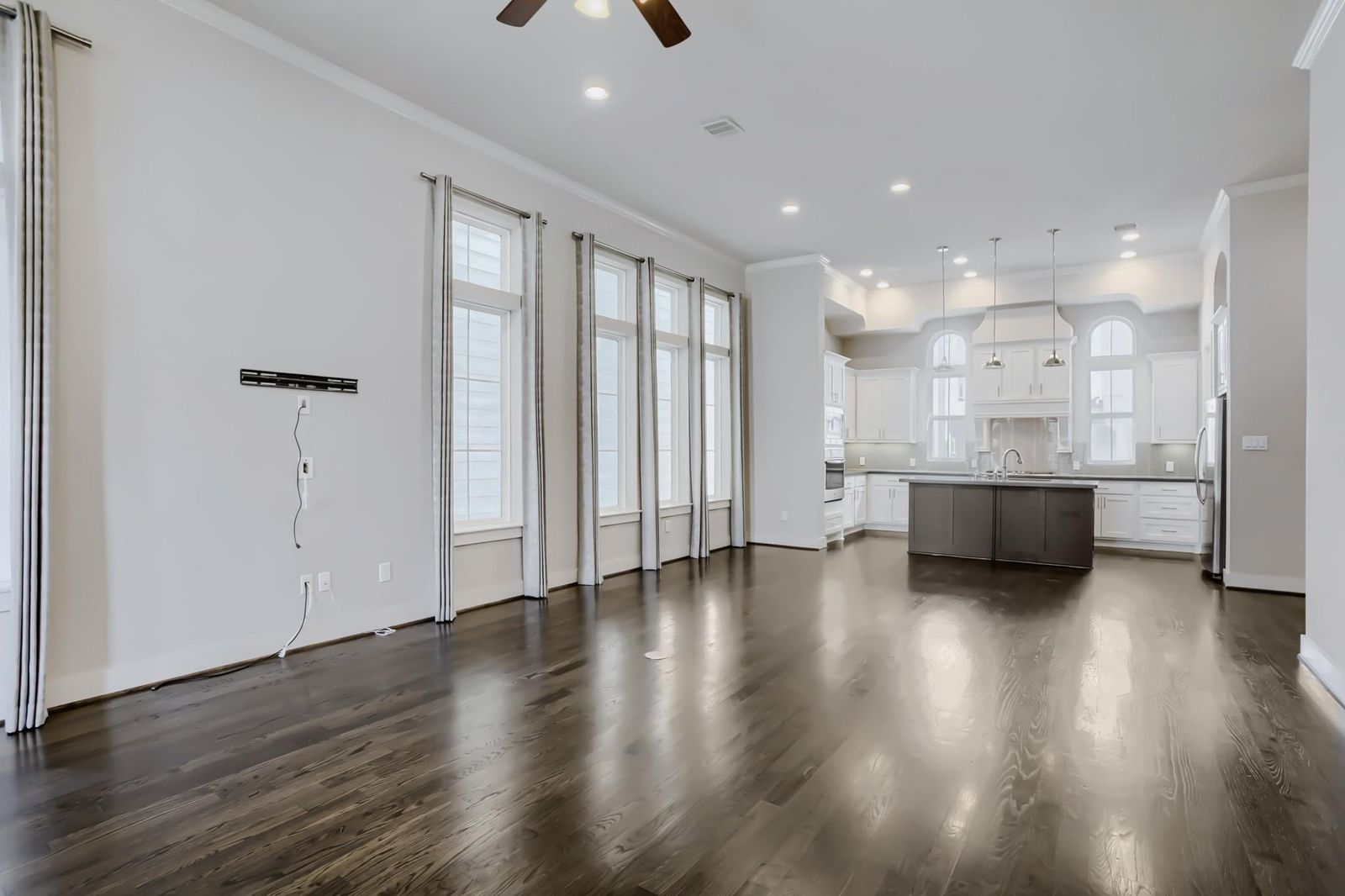 2723 Kennedy Street — photo 6