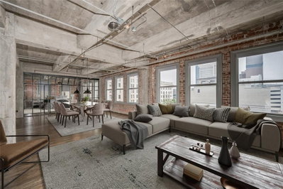 204 Travis Street #5A
