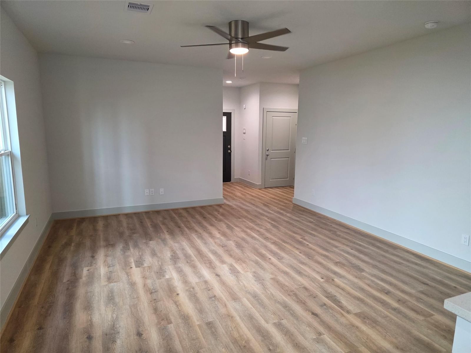3406 Hadley Street — photo 3