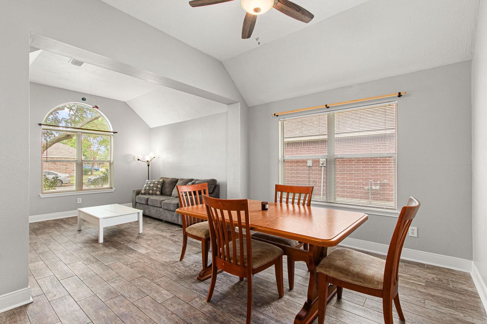 20314 Pomegranate Lane photo 6
