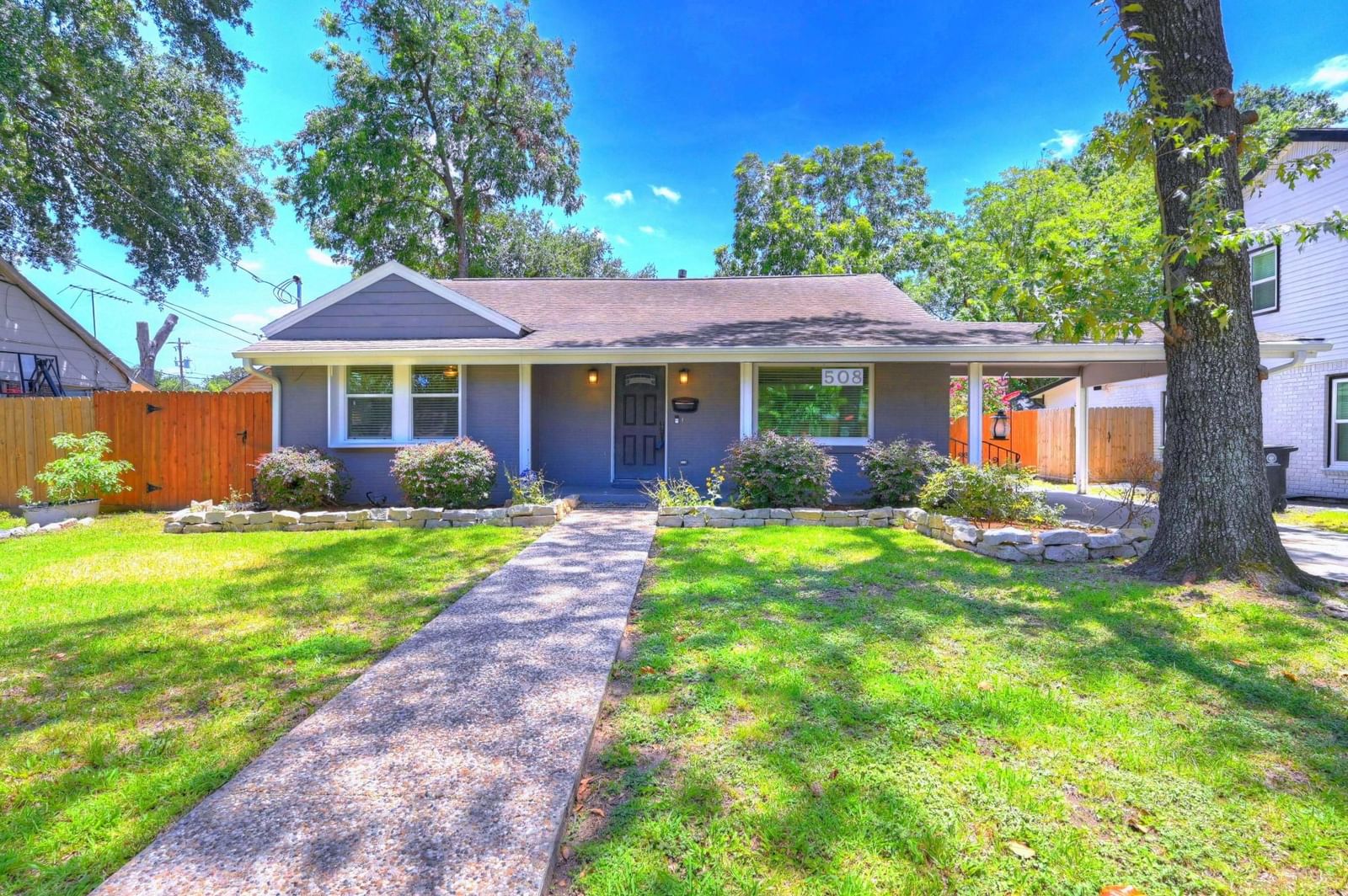 A home in Lindale Park Sec 03