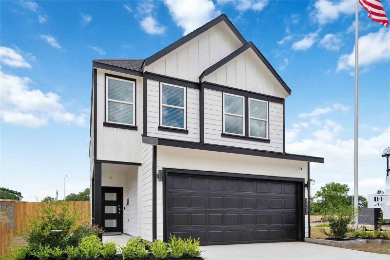 7614 Inwood Hills Lane