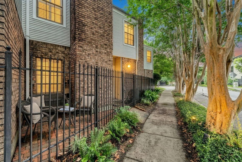 2113 Waugh Drive
