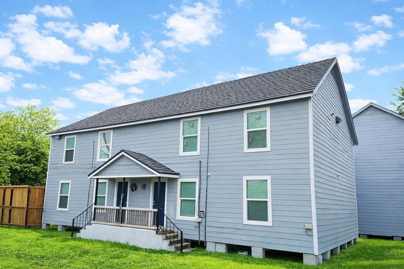 3437 Dennis Street