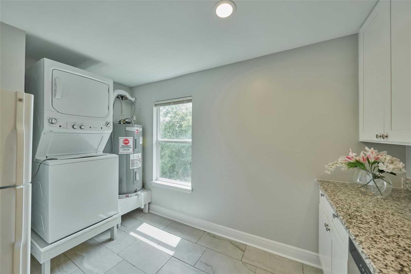3437 Dennis Street — photo 9