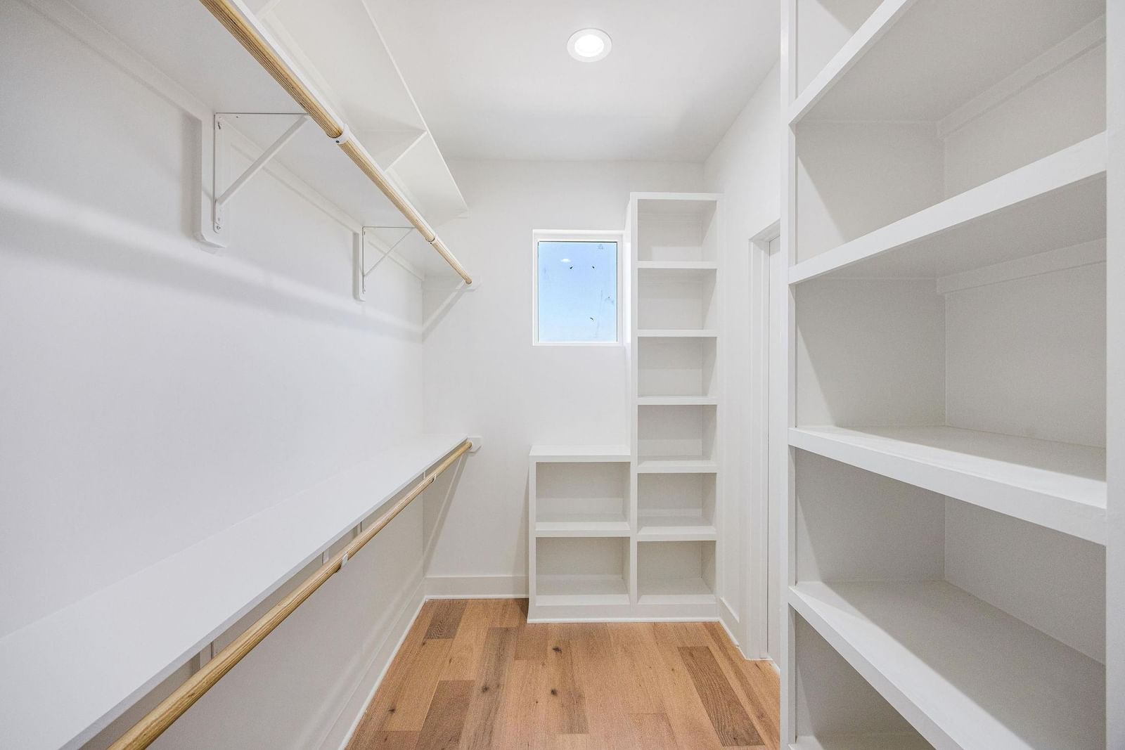 303 Marcella Street #O — photo 7