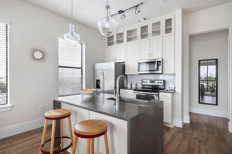 1508 Blodgett Street #401